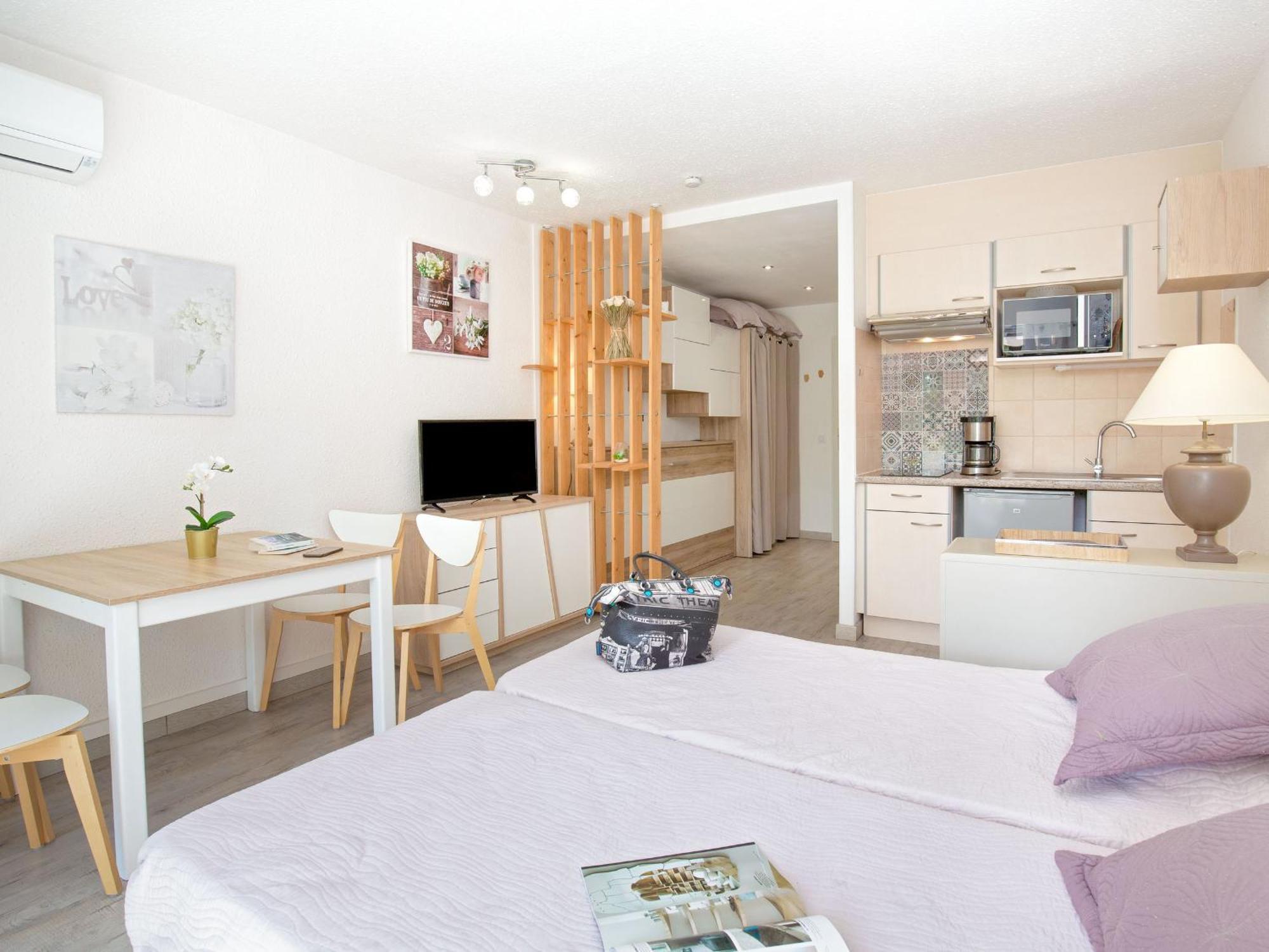 Studio Climatise Pour 3, Face Est, A 50M Plage Et Proche Commerces - Fr-1-466A-23 Saint-Raphaël Εξωτερικό φωτογραφία